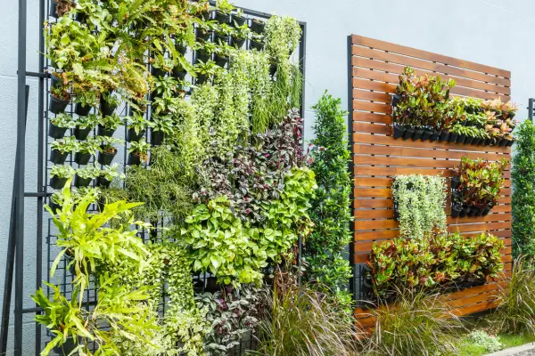 Ferramentas Inteligentes para Jardinagem Vertical: Tecnologia e Praticidade