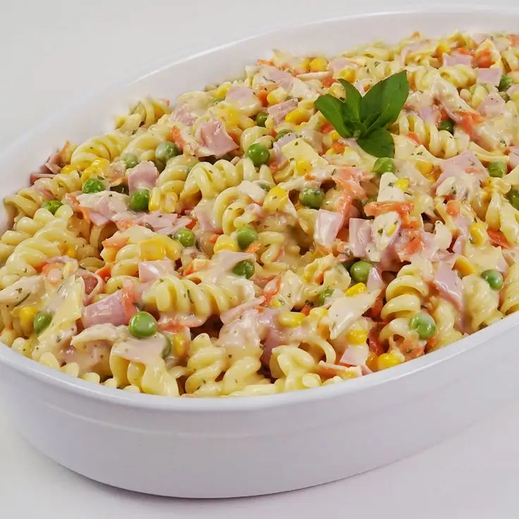 Macarronese: A Salada Cremosa que Vai Completar Sua Mesa!