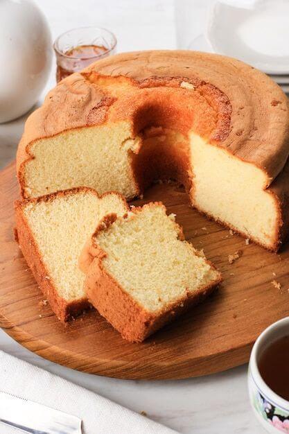 Bolo de baunilha para o Café da Tarde: Simples, Fofo e Cheio de Sabor!