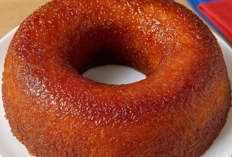 Bolo de Mandioca Caramelizado